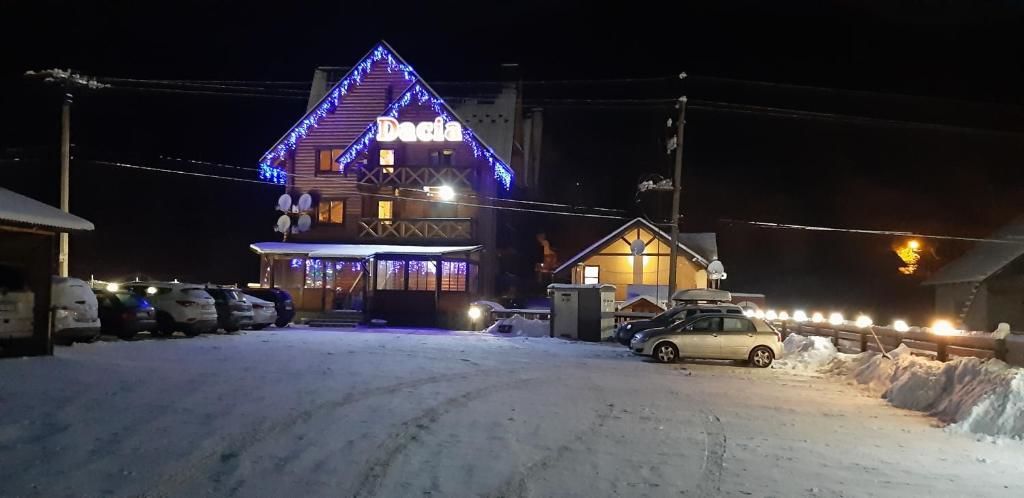 Отель Dacia Татаров
